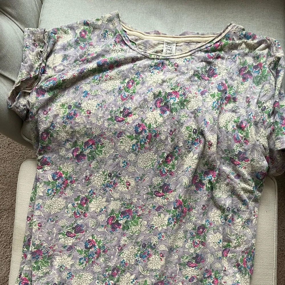 Magnolia Pearl Floral Women's Top - Purple - Picture 2 of 3